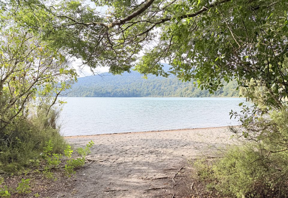 Lake Rotopounamu, Turangi